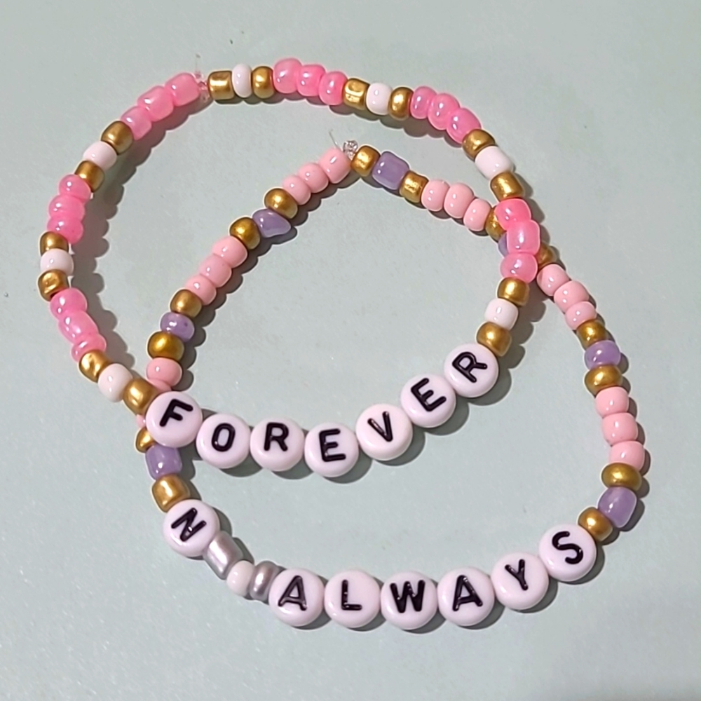 TAYLOR SWIFT BRACELETS - Handmade